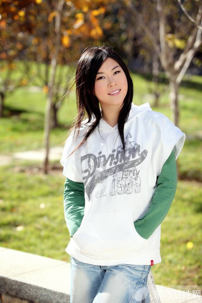 西單女孩任月麗資料 從地下通道歌手逆襲成 億萬富姐