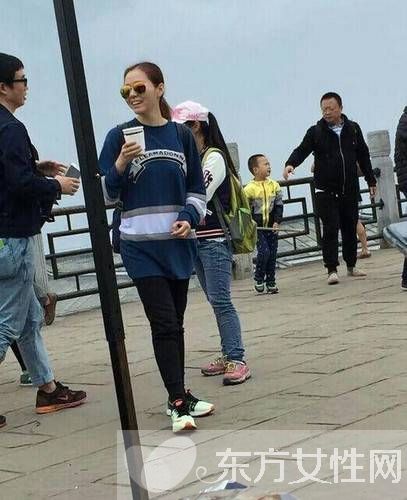 馮軻個人資料曝光 超女張靚穎曾為馮軻當了小三