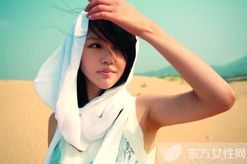 譚維維手臂霸氣紋身引爭議 揭譚維維多處紋身來歷