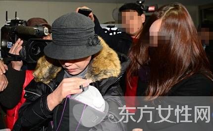 金賢重女友崔某照片 金賢重私生活混亂形象一去不復(fù)返