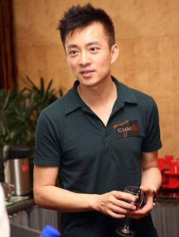 央視主持人亞寧近況 亞寧男友楊健照片曝光