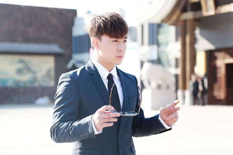 釋小龍個(gè)人資料大揭秘 釋小龍女友曝光