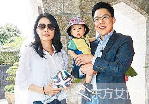 霍啟剛郭晶晶真人秀甜到 虐  恩愛夫妻羨煞旁人