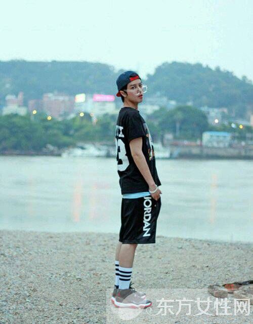 帥女人邢雅晨微博地址曝光 邢雅晨海量生活照欣賞