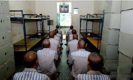 獄警待遇怎么樣  神秘職業(yè)內(nèi)幕曝光獄警的辛酸史