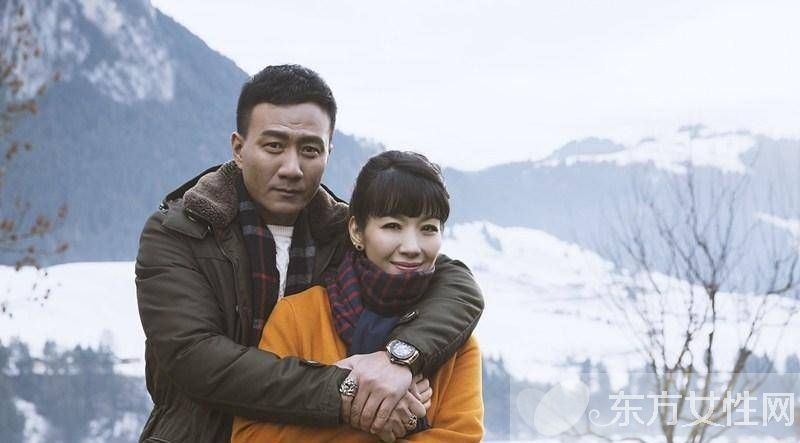 胡軍老婆資料曝光 極其浪漫求婚令盧芳淚流滿面