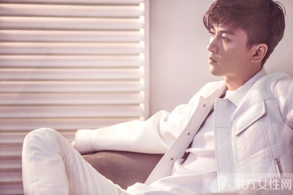 楊蓉陳曉結(jié)婚照曝光 曝陳曉趙麗穎分手原因太雷人