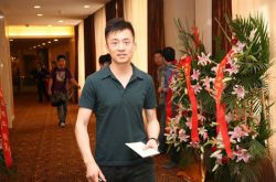 央視主持人亞寧近況 亞寧男友楊健照片曝光