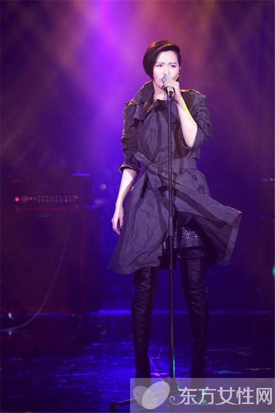 譚維維手臂霸氣紋身引爭議 揭譚維維多處紋身來歷