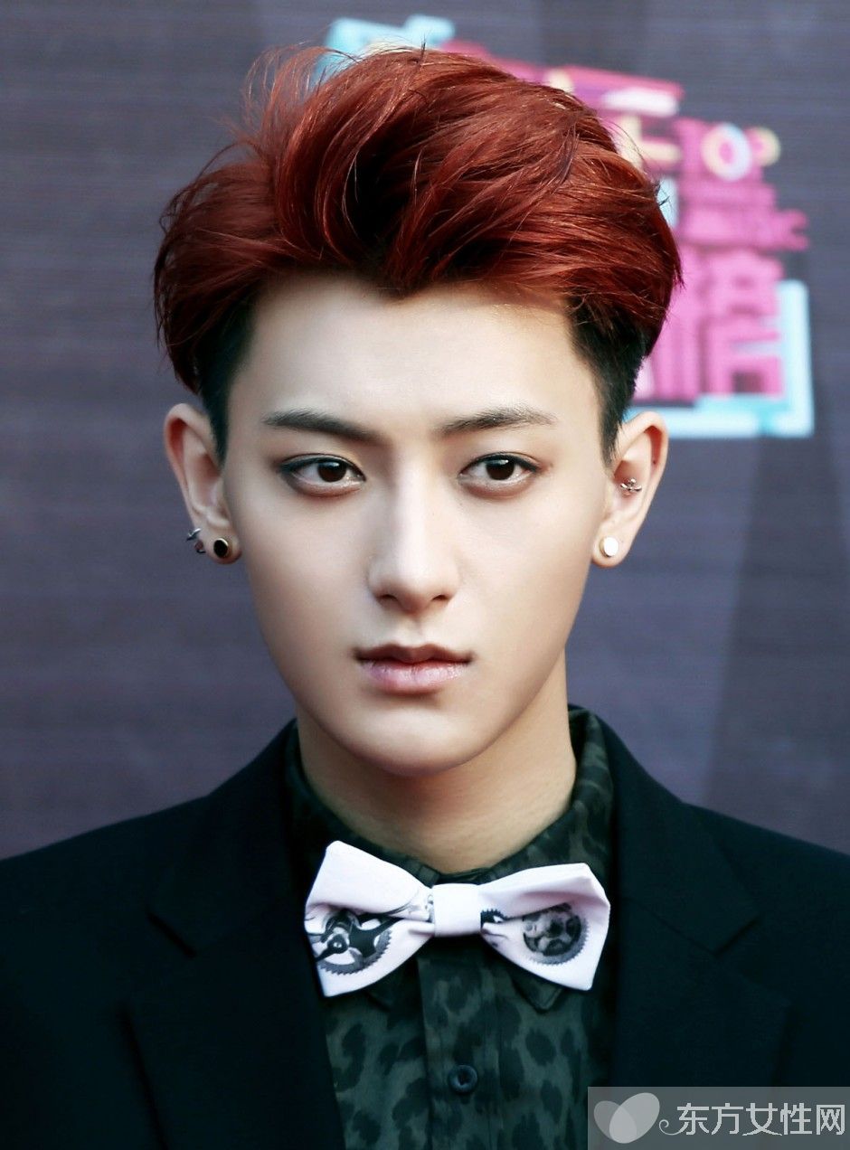 王思聰調(diào)侃黃子韜約炮騙女孩 揭黃子韜耍大牌遭封殺