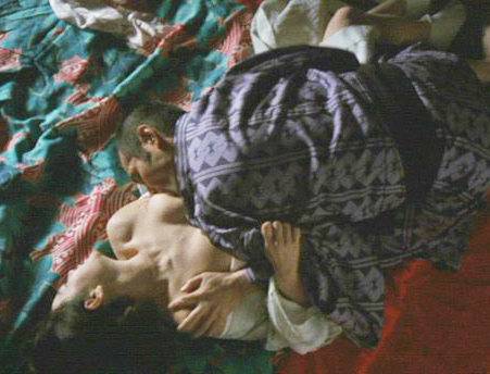 盤點(diǎn)拍激情戲受傷的女星 楊冪鼻子受傷血流不止