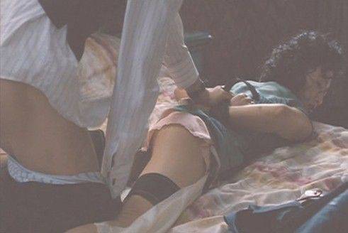 梁朝偉湯唯床戲疑真做 網(wǎng)友驚呼 有套