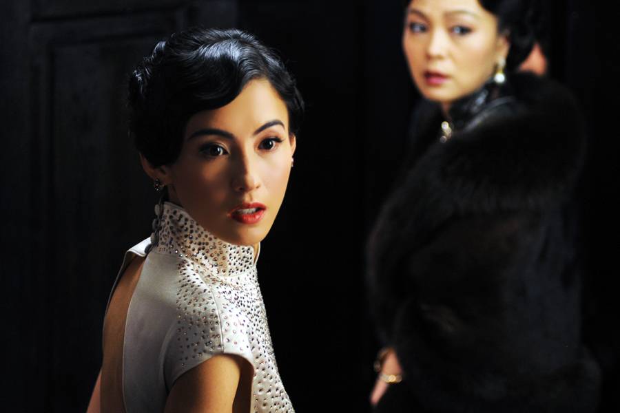 盤點(diǎn)拍激情戲受傷的女星 楊冪鼻子受傷血流不止