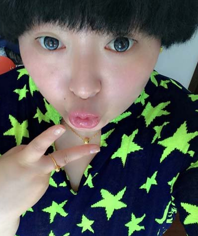 非誠勿擾余燕家庭背景曝光 臺上一舉抱起寧財(cái)神