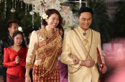 張智霖袁詠儀臺前秀恩愛 據(jù)說是假的