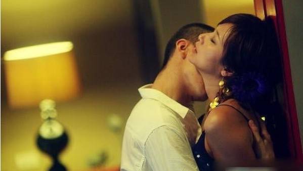 電影里的床戲怎么拍的 盤點(diǎn)10位女星對(duì)床戲看法