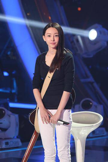 于文文整容前舊照曝光 于文文最美和聲爆冷出局