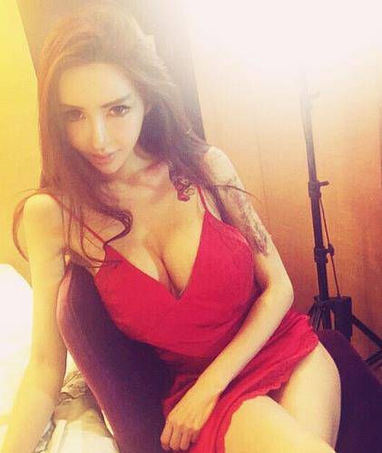 二筒姐王瑞兒《夜火》透視內(nèi)衣全套圖曝光