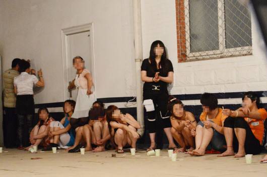 女毒梟葉喬述自身經(jīng)歷 曾想脫離毒網(wǎng)遭威脅