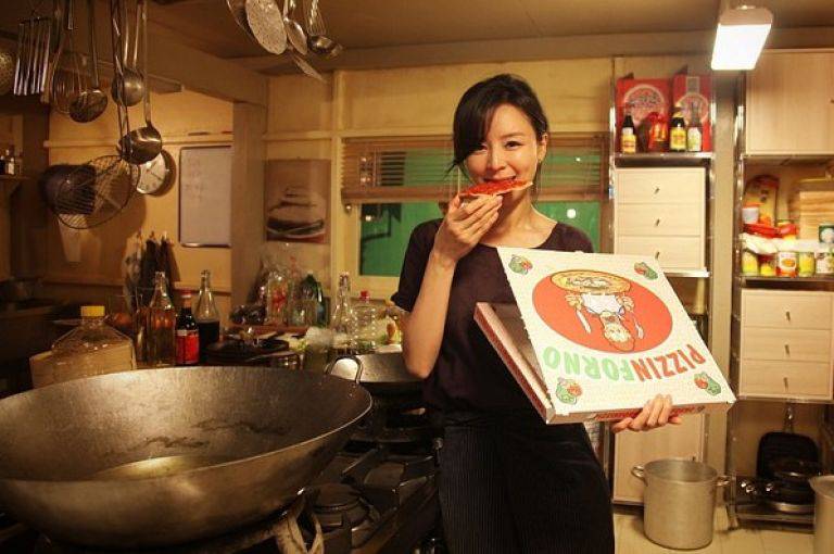 盤點(diǎn)拍激情戲受傷的女星 楊冪鼻子受傷血流不止