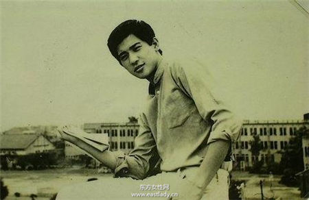 秦漢林青霞舊照曝光 如今他還是單身一人