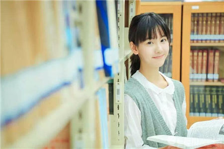 南航?；惗检`個(gè)人資料微博證件照