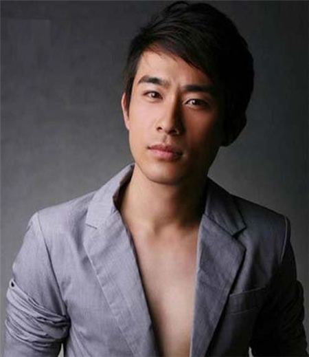 南航?；惗检`個(gè)人資料微博證件照