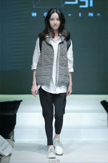 南航?；惗检`個(gè)人資料微博證件照