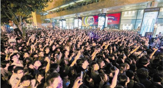 杭州明星云集 霍建華陳偉霆唐嫣扎堆亮相