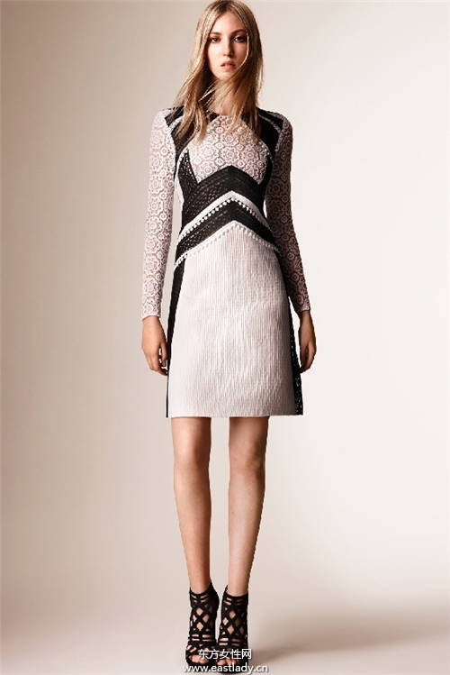 2016年春夏女裝發(fā)布 以度假風為主題