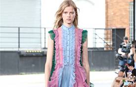 2016年春夏女裝發(fā)布 以度假風(fēng)為主題