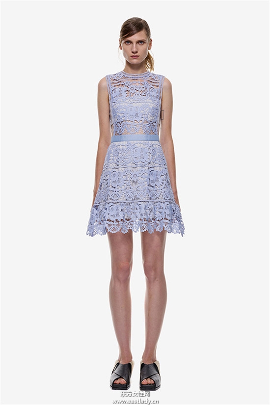 滿足每個(gè)人的紅毯夢(mèng)  Self Portrait 推浪漫唯美平