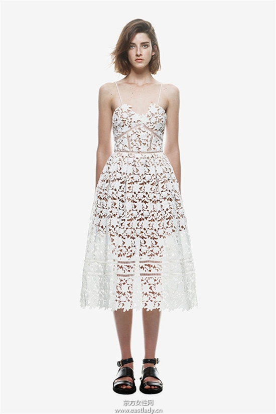 滿足每個人的紅毯夢  Self Portrait 推浪漫唯美平