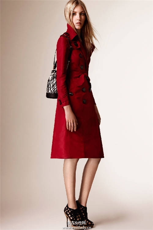 2016年春夏女裝發(fā)布 以度假風為主題