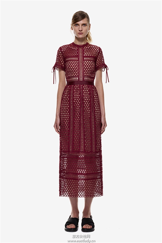 滿足每個人的紅毯夢  Self Portrait 推浪漫唯美平