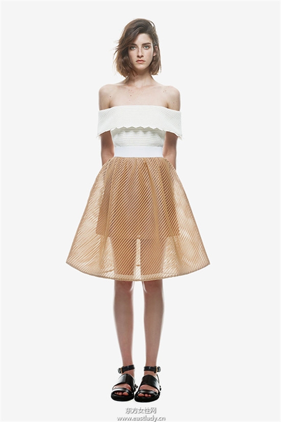 滿足每個(gè)人的紅毯夢(mèng)  Self Portrait 推浪漫唯美平