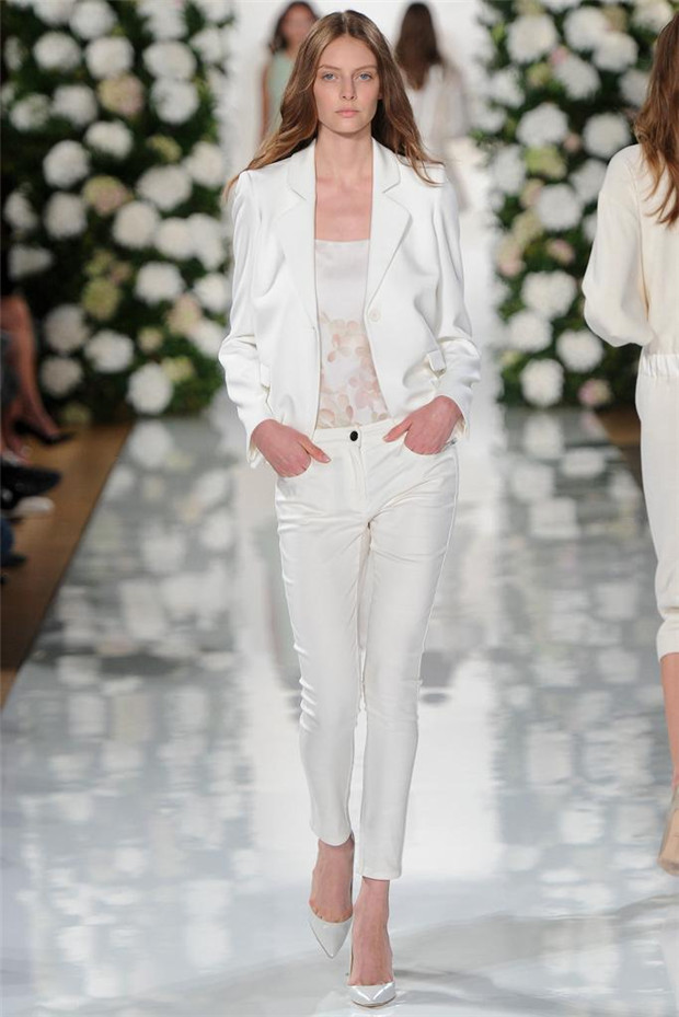 Valentin Yudashkin 2015春夏女裝流行發(fā)布