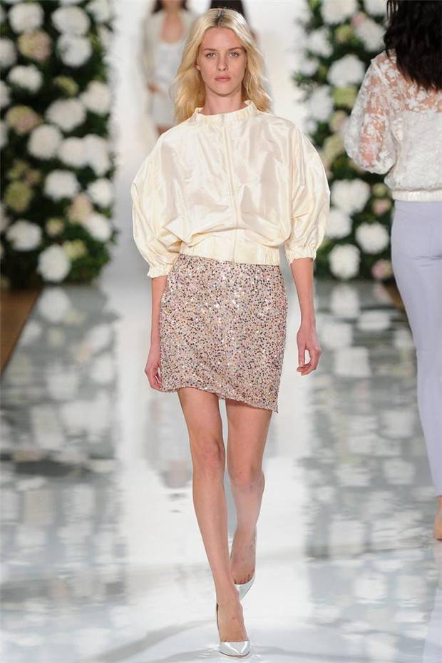 Valentin Yudashkin 2015春夏女裝流行發(fā)布