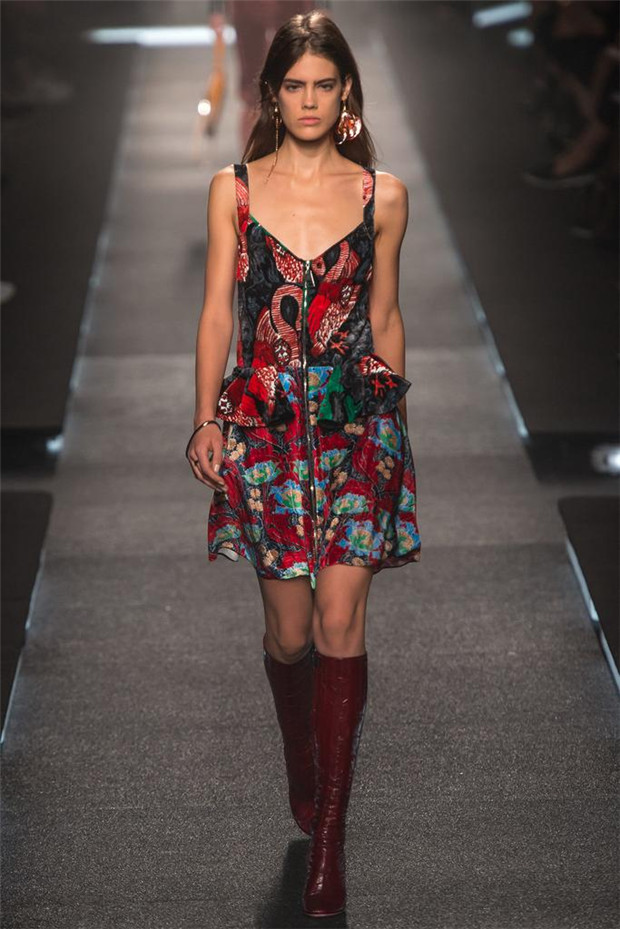Louis Vuitton 2015春夏女裝流行發(fā)布