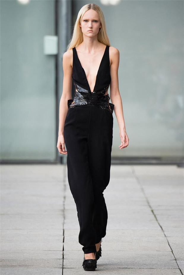 Iris van Herpen 2015春夏女裝流行發(fā)布