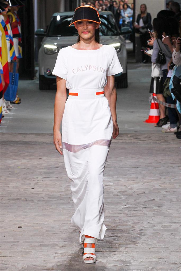 JC de Castelbajac 2015春夏女裝流行發(fā)布