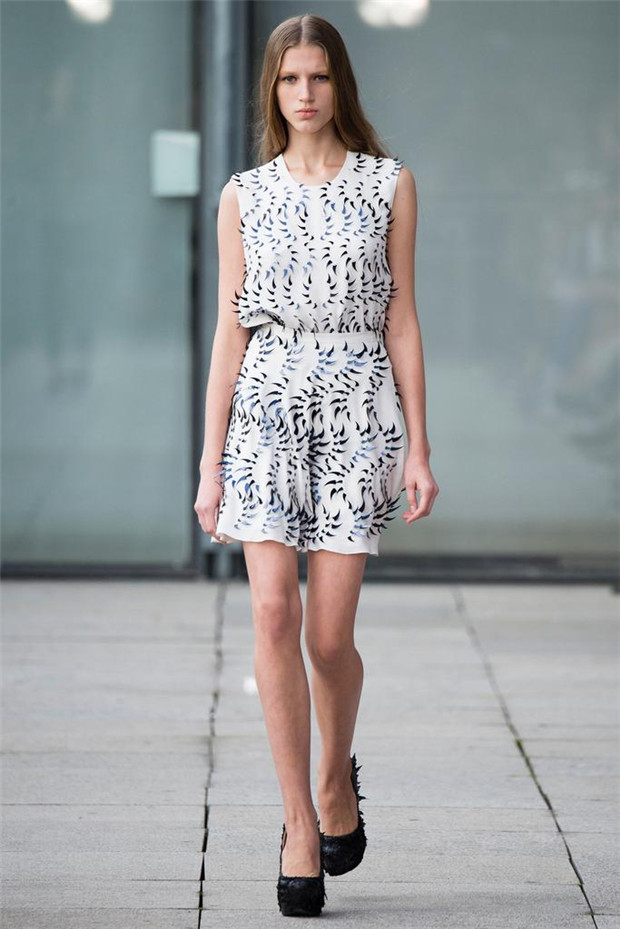 Iris van Herpen 2015春夏女裝流行發(fā)布