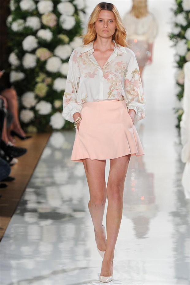 Valentin Yudashkin 2015春夏女裝流行發(fā)布