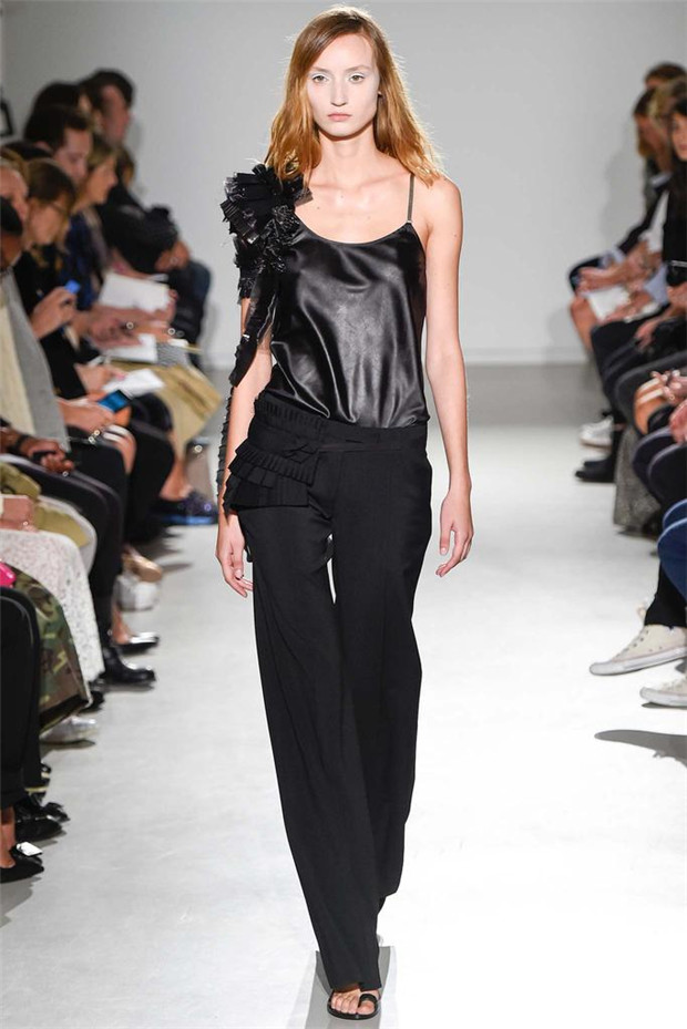 Veronique Branquinho 2015春夏女裝流行發(fā)布