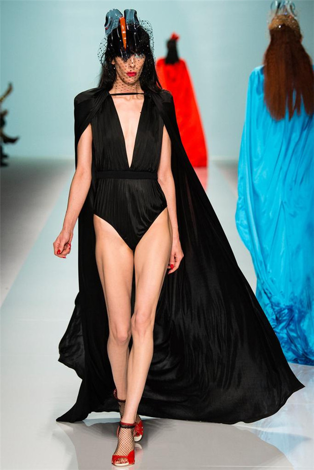 Emanuel Ungaro 2015春夏女裝流行發(fā)布