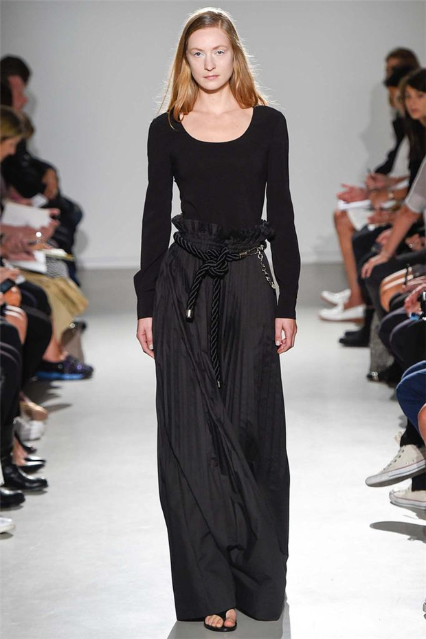 Veronique Branquinho 2015春夏女裝流行發(fā)布