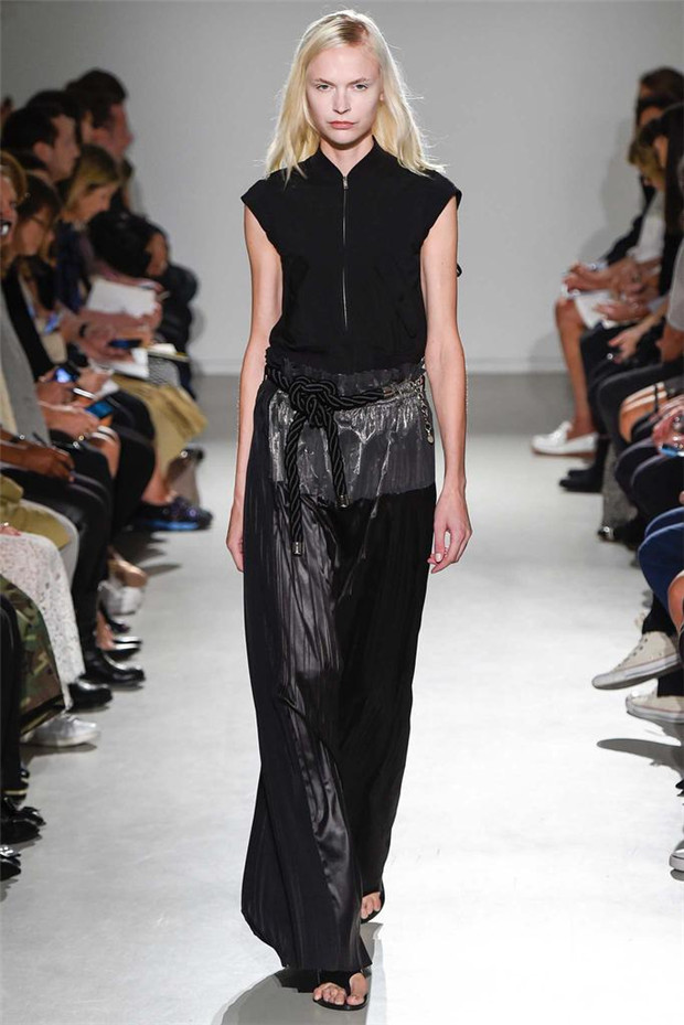 Veronique Branquinho 2015春夏女裝流行發(fā)布