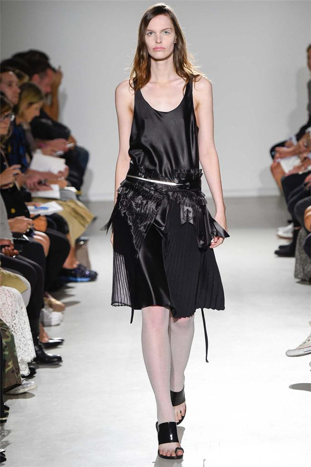 Veronique Branquinho 2015春夏女裝流行發(fā)布