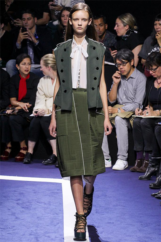 Sacai 2015春夏女裝流行發(fā)布