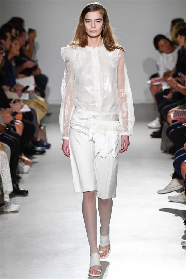 Veronique Branquinho 2015春夏女裝流行發(fā)布